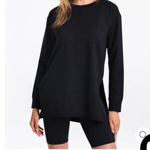 Lole Women’s Mindset Tunic Sweatshirt Black Sz S Long Sleeve Side Slit Crewneck